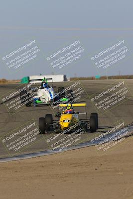 media/Oct-29-2022-CalClub SCCA (Sat) [[e05833b2e9]]/Race Group 2/Race (Outside Grapevine)/